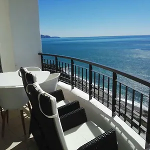 https://apartamento-lujo-calaceite.1costadelsol.com