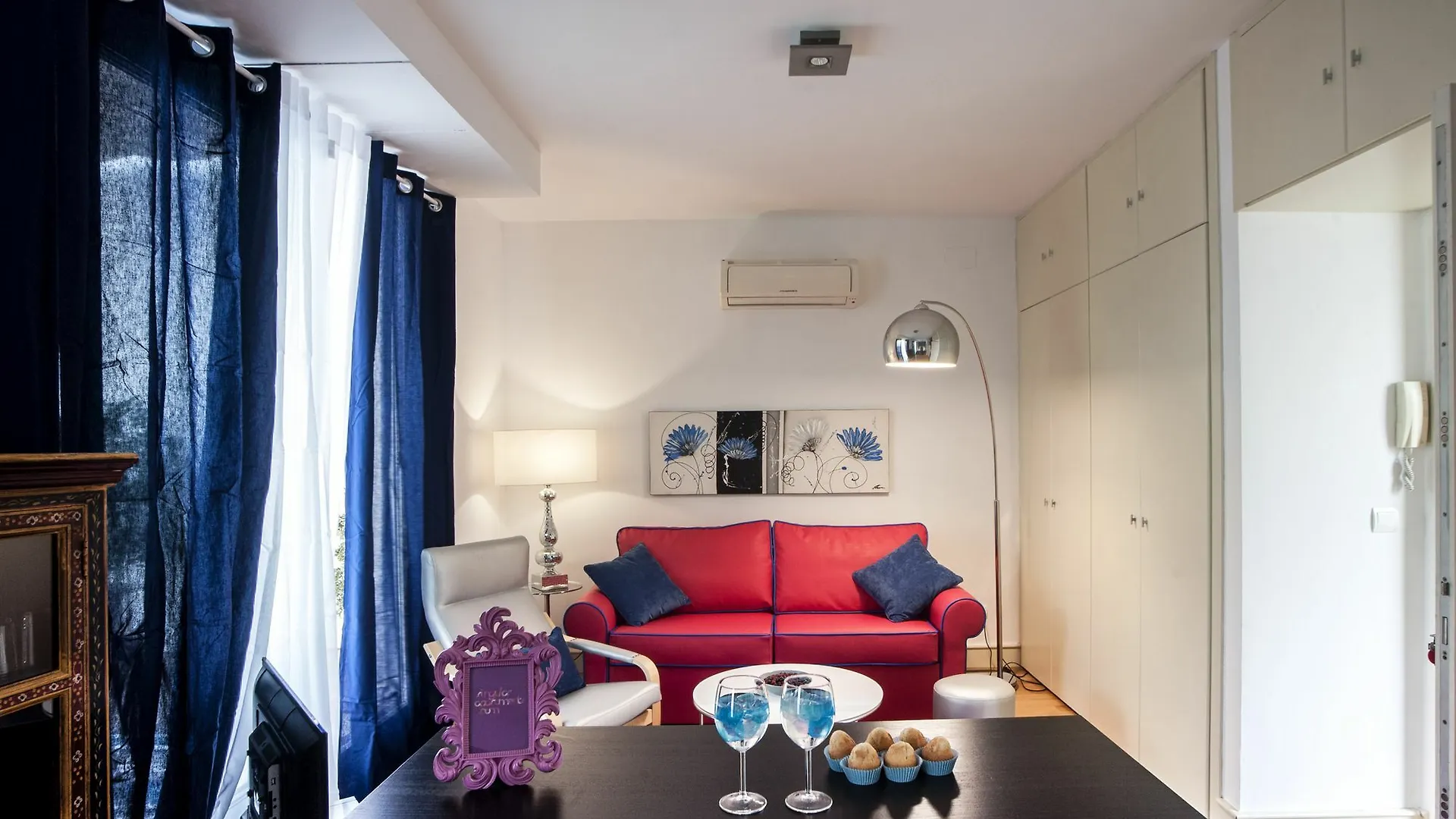 Singular Peral Apartment Seville 0*,  Spain