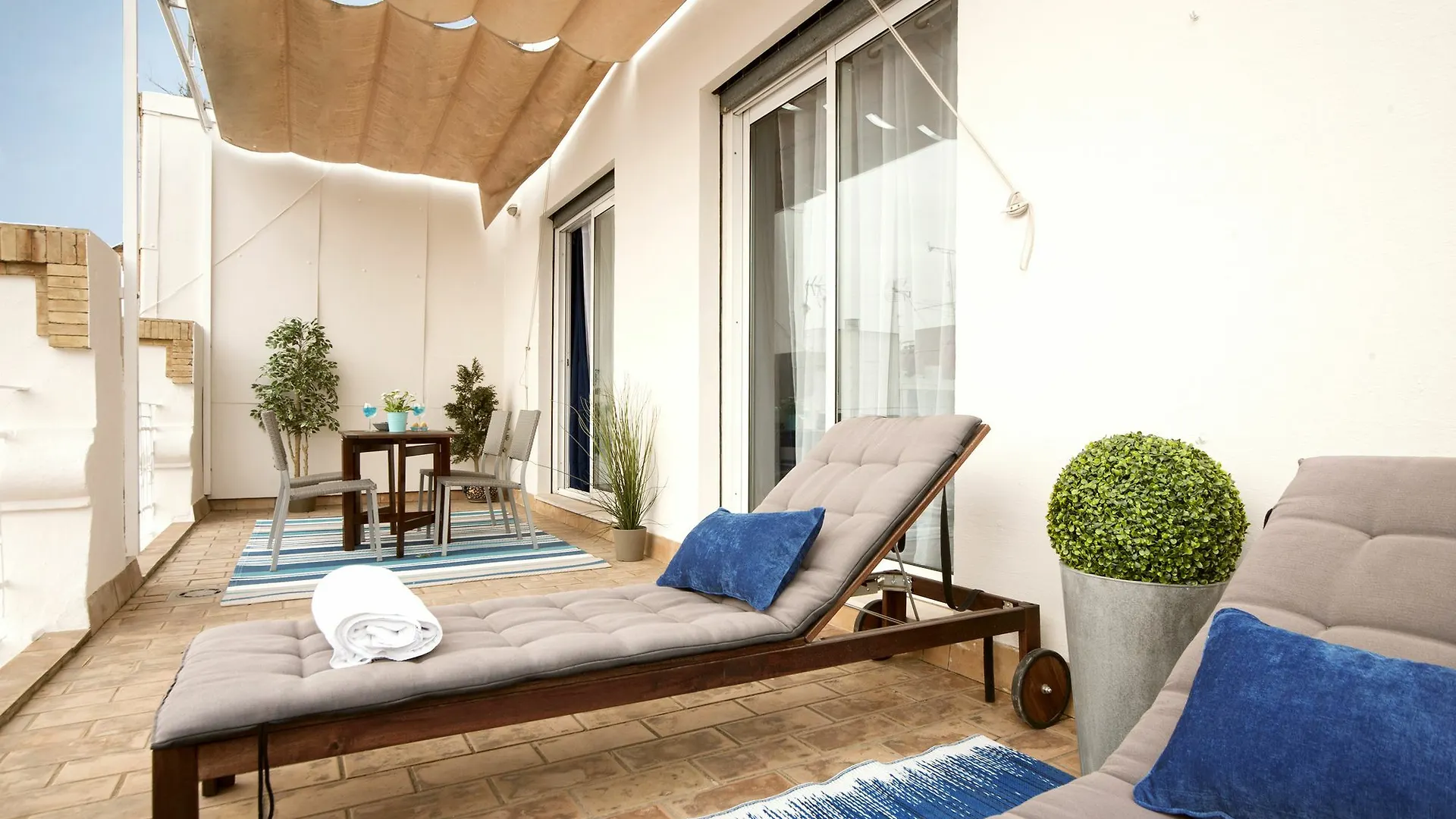 Singular Peral Apartment Seville