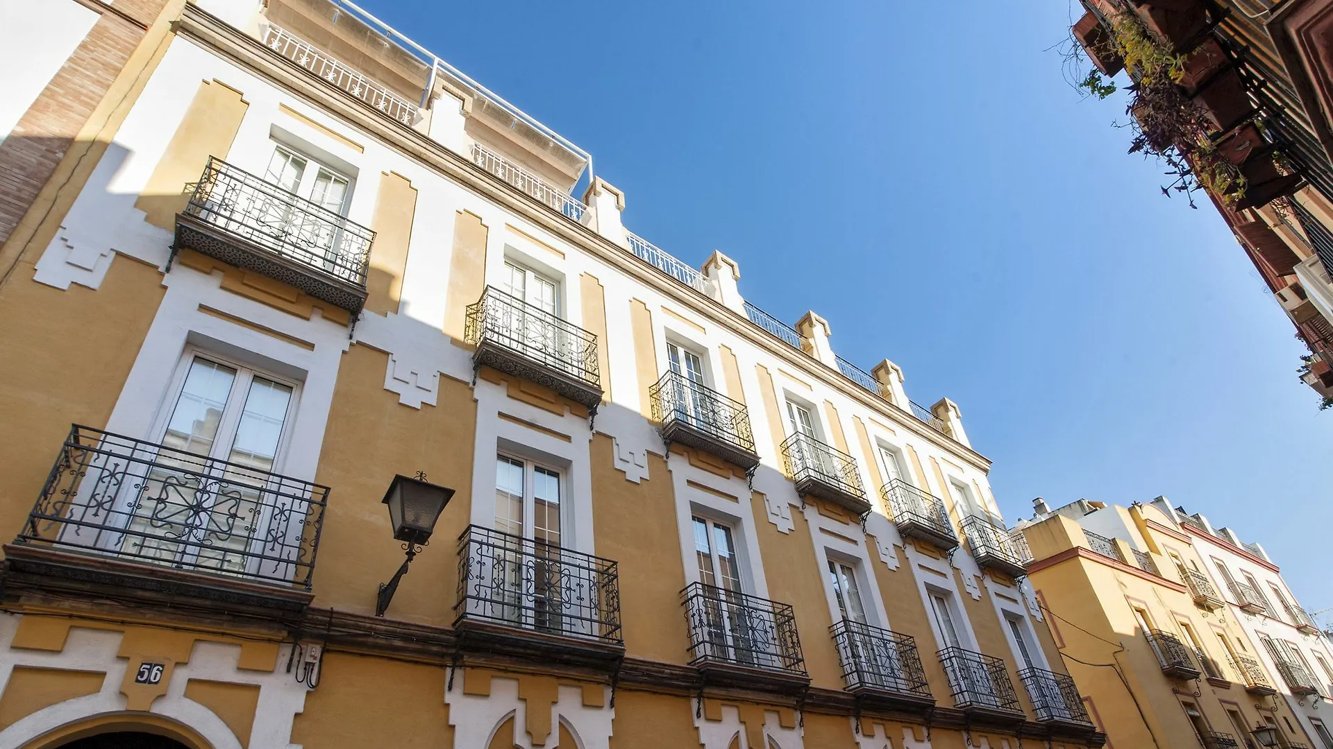 Singular Peral Apartment Seville Spain